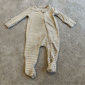 GAP Beige and White ribbed Striped Kids Footed sleeper